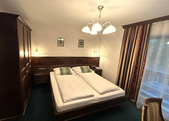 Готель & Restaurant Batzenhaeusl