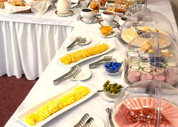 & Restaurant Batzenhaeusl Готель