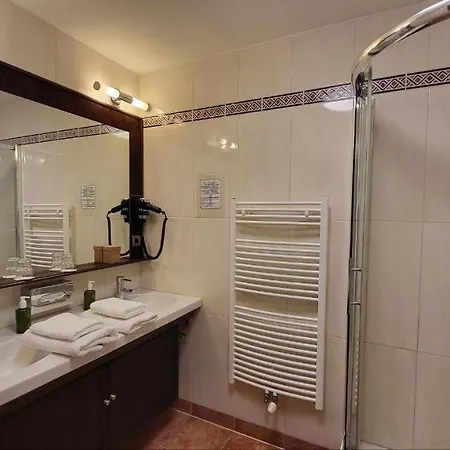 Hotel & Restaurant Batzenhaeusl 4*