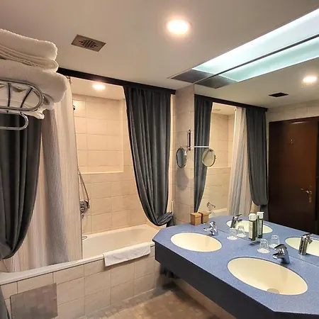 Ξενοδοχείο Hotel-restaurant Batzenhaeusl 4*