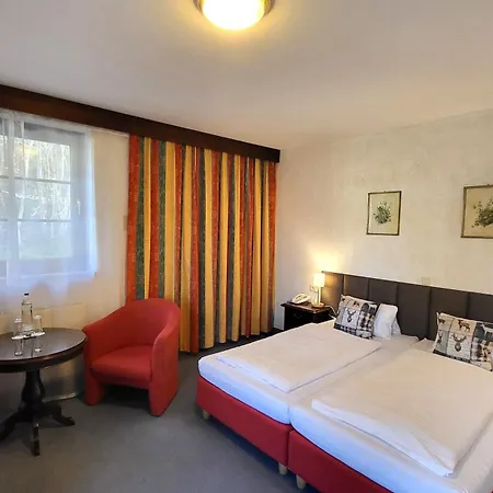 Ξενοδοχείο Hotel-restaurant Batzenhaeusl 4*