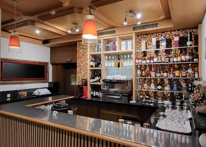 & Restaurant Batzenhaeusl فندق إنسبروك