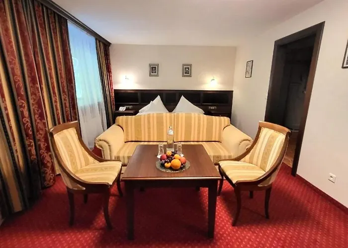 & Restaurant Batzenhaeusl 酒店 因斯布鲁克